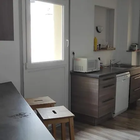 Entier 77 M2 Apartment